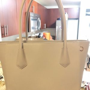 Dagne Dover Legend Tote